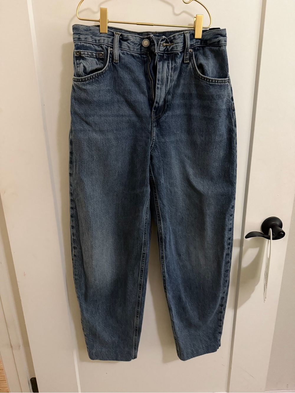 Classic High-Rise Straight Leg Jeans - Medium Blue